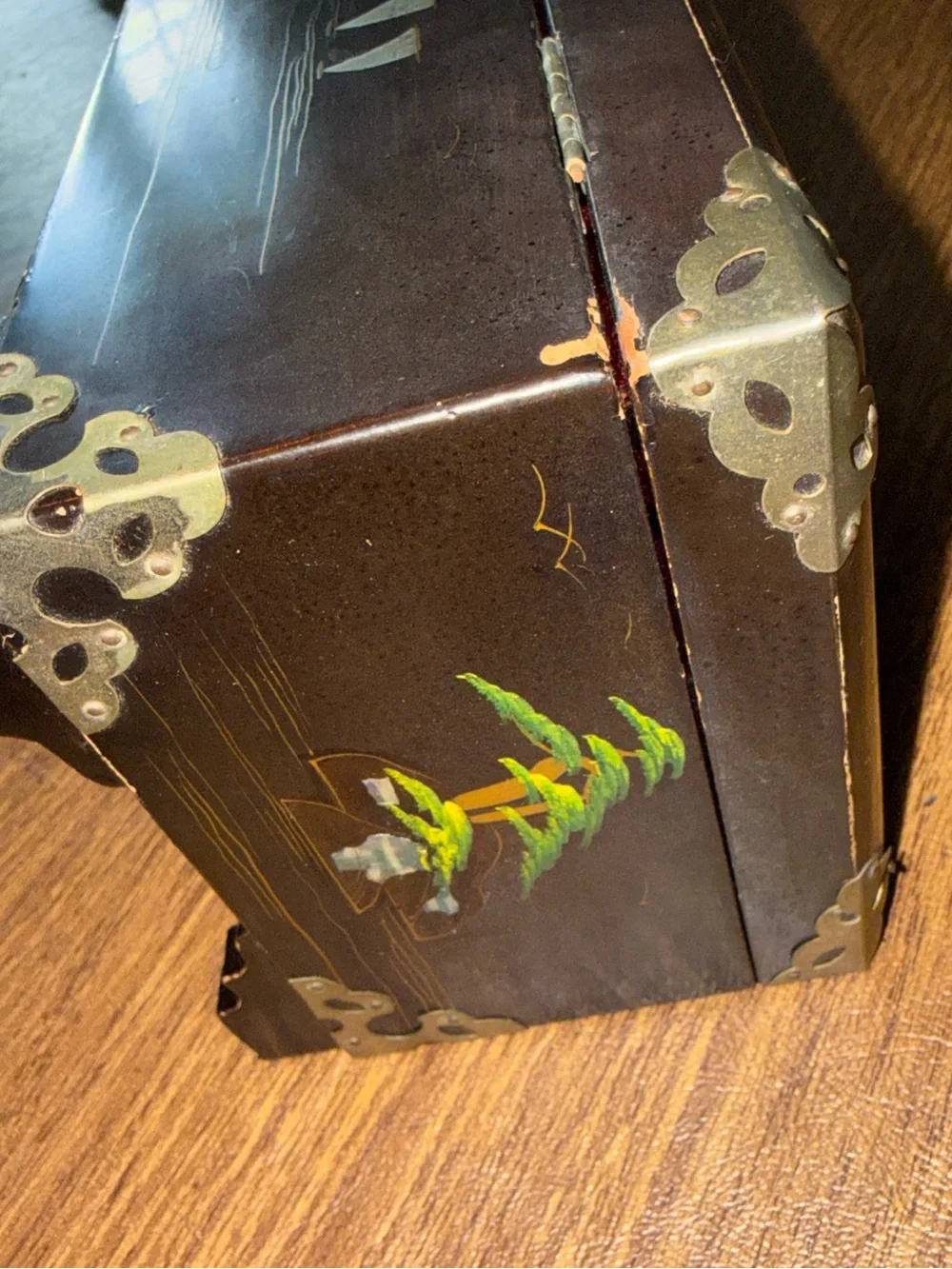 Black Lacquer Japanese jewelry box musical vintage